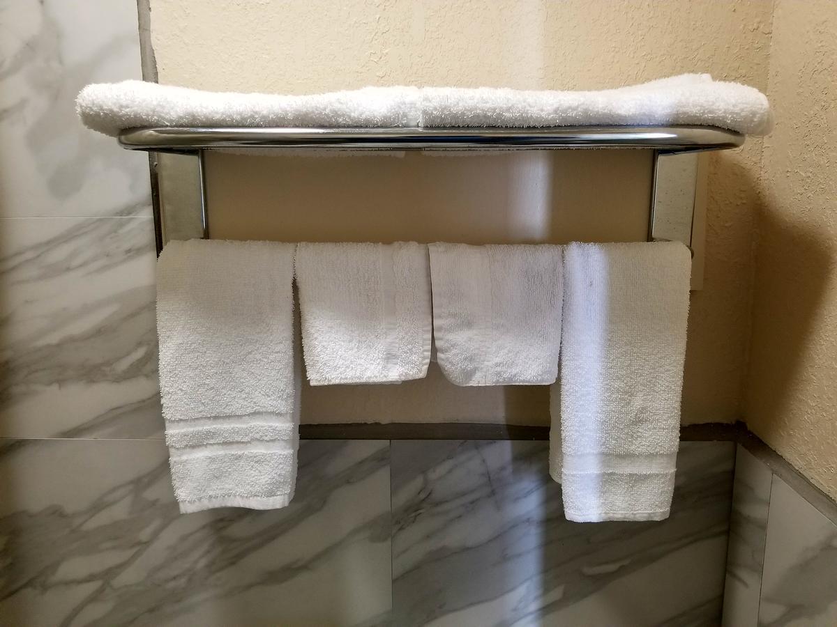 Executive Inn Пасадена Экстерьер фото