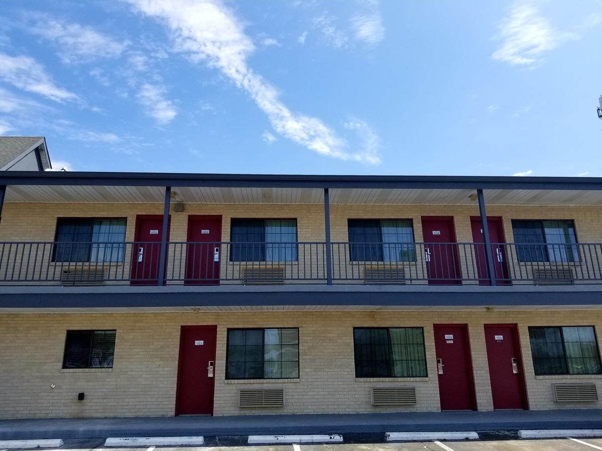 Executive Inn Пасадена Экстерьер фото