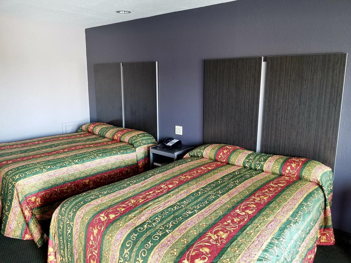 Executive Inn Пасадена Экстерьер фото